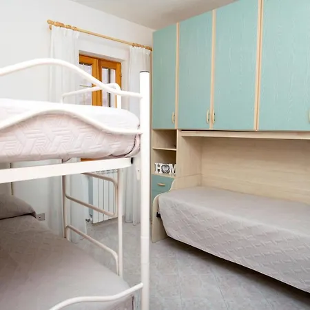 Holiday home Tavolara Ichnos House *