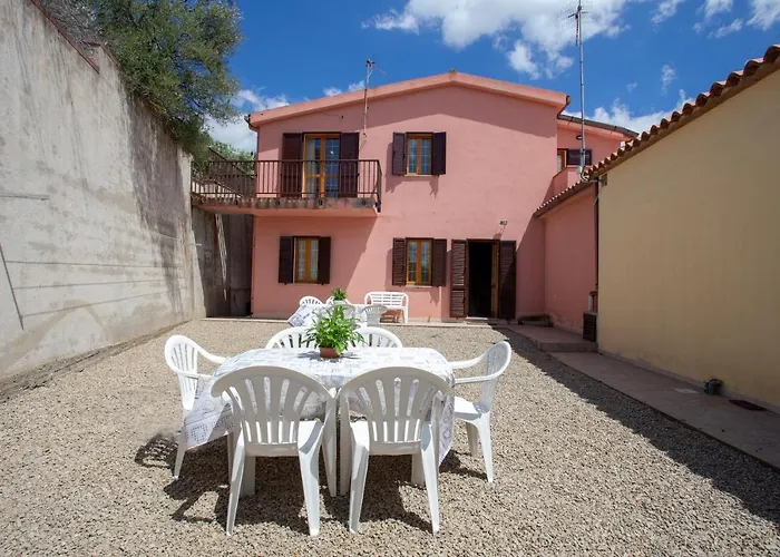 Tavolara Ichnos House